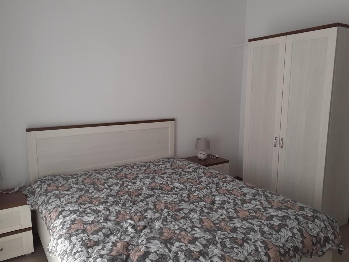 Sara Apartman Livezeni  Exteriér fotografie