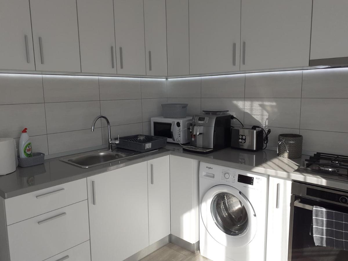 Sara Apartman Livezeni  Exteriér fotografie